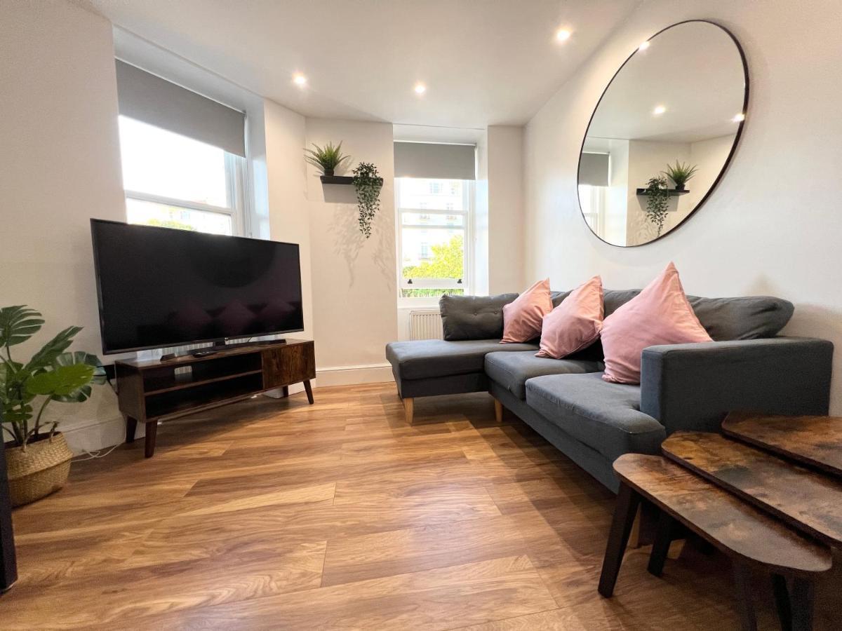 Lovely Apartment, One Minute From Bournemouth Beach And Town. Zewnętrze zdjęcie