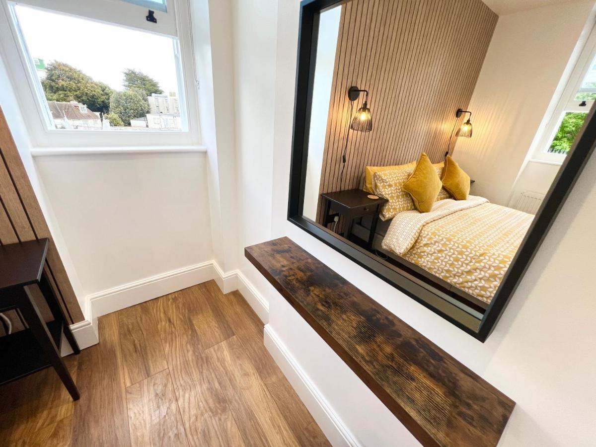Lovely Apartment, One Minute From Bournemouth Beach And Town. Zewnętrze zdjęcie